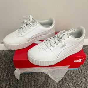 White puma sneakers very good condition